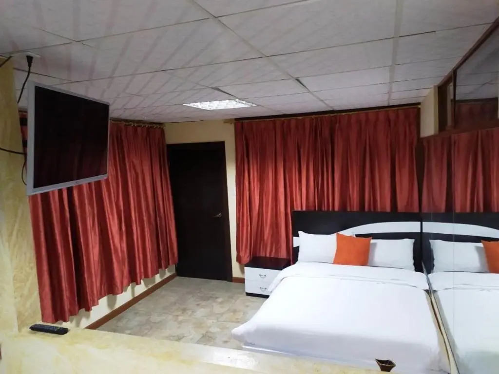 La Kapital Hotel