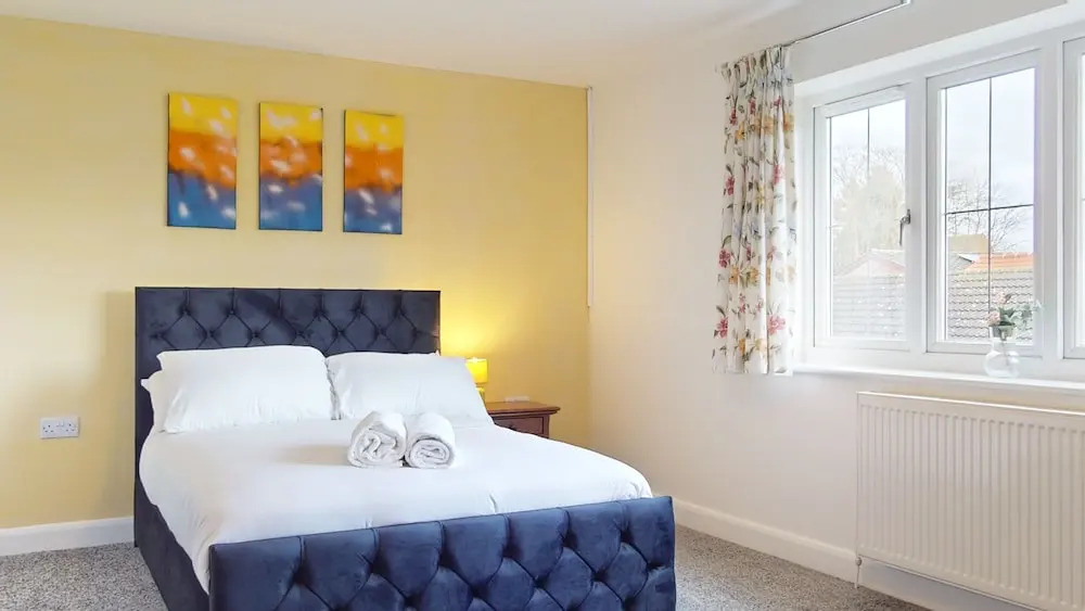5-bedroom Home - Sleeps 16 - Ideal for Groups