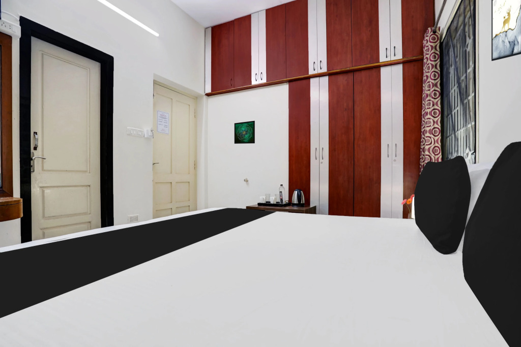 OYO Hotel O Ashok Nagar Near JNTU College