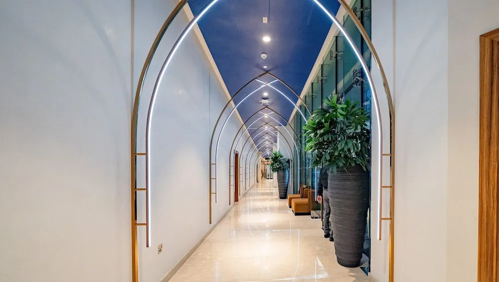 Elegant Studio Living in Privé