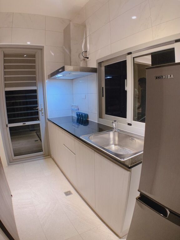 Shine Residence