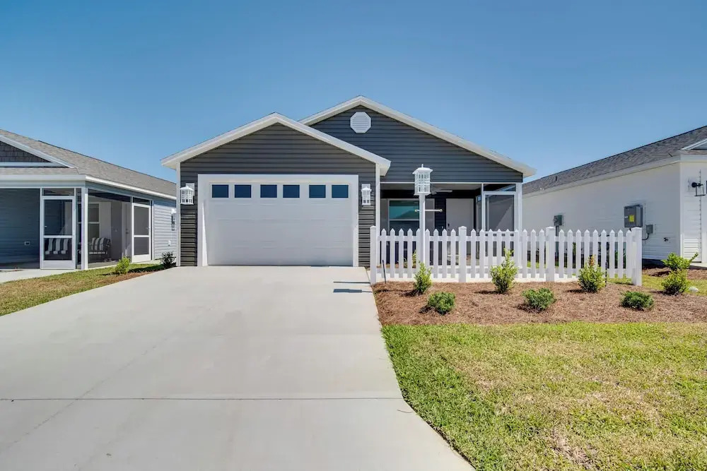 Home in The Villages Near the Newer Town Centers