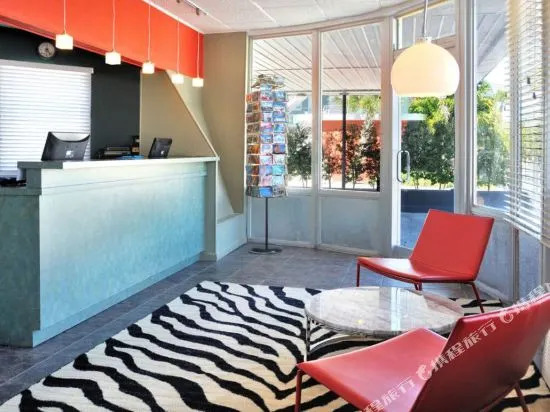 Blue Marlin Motel