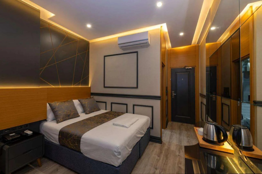 Confores Hotel