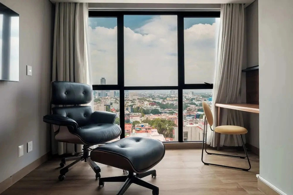 Studio With Amazing View - Great Location - Pool