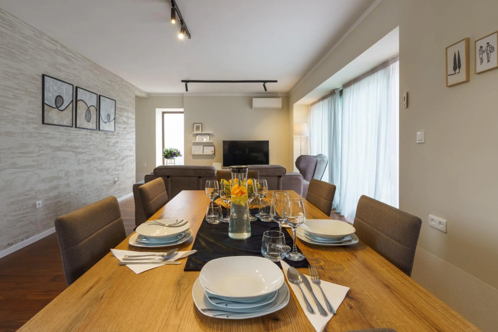 Caprice in Milohnic with 3 bedrooms and 3 bathrooms