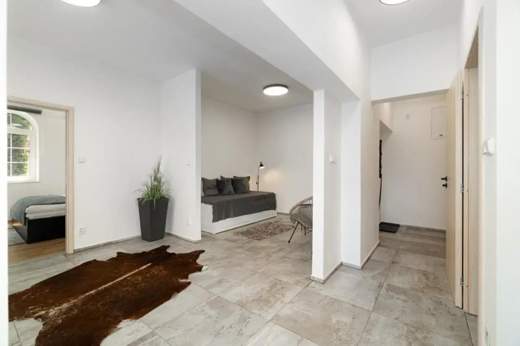 Spacious House 100m2 with Garden, Grill and Parking