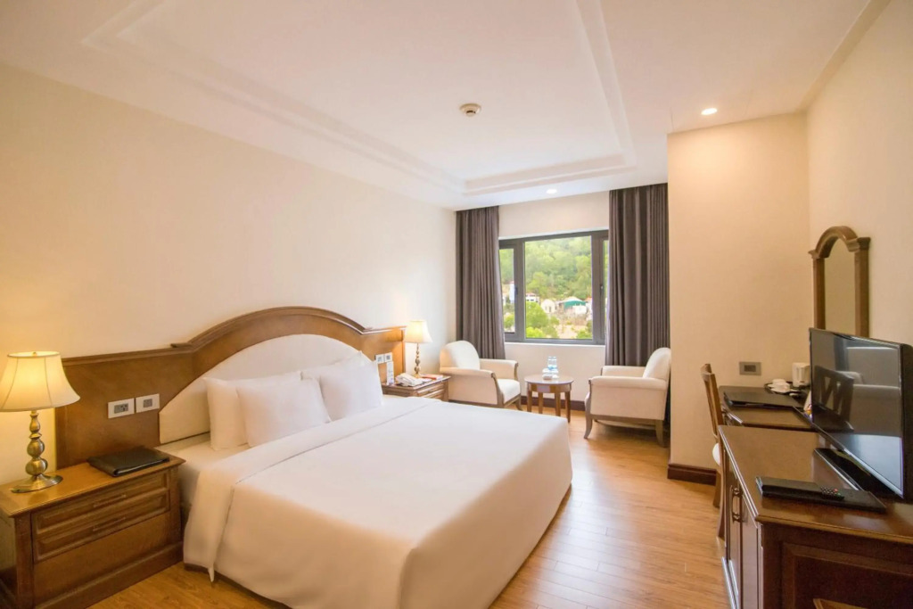 Sai Gon Ha Long Hotel