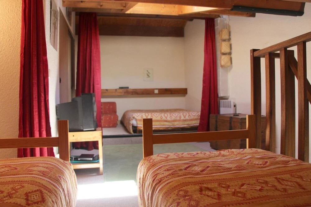 Apartment With 2 Bedrooms in Puyvalador, With Wonderful Mountain View