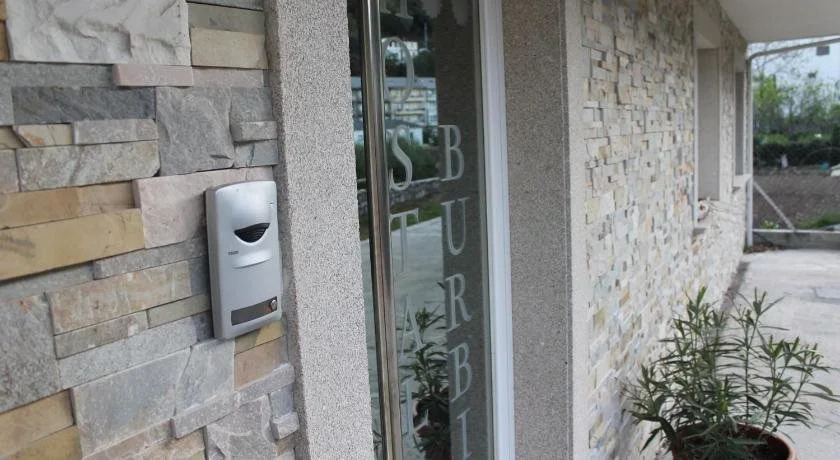 Hostal Burbia