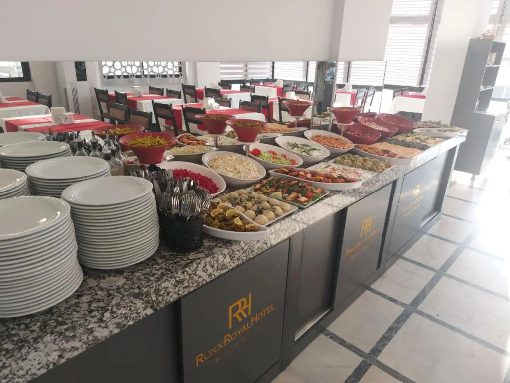 ROXX ROYAL HOTEL