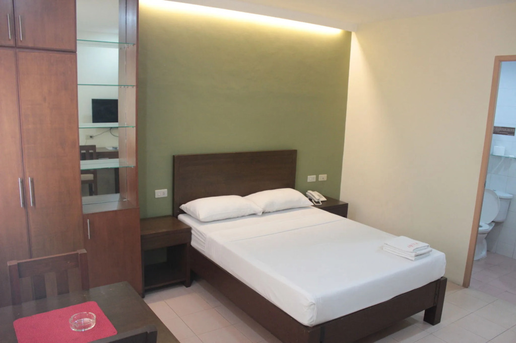 Joyce Apartelle Mandaluyong