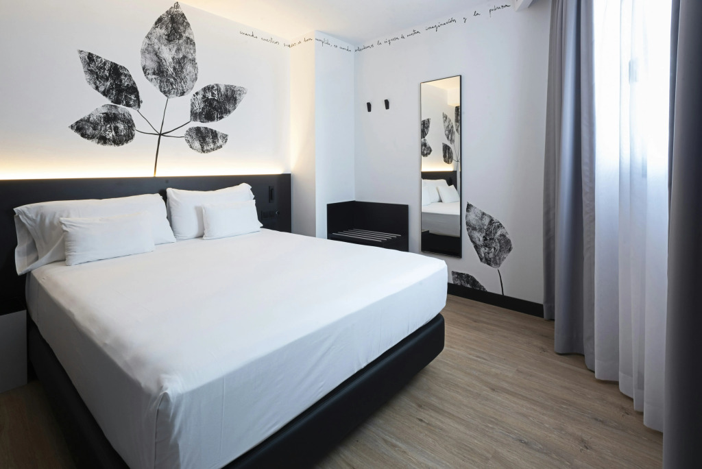 Sercotel Plana Suites