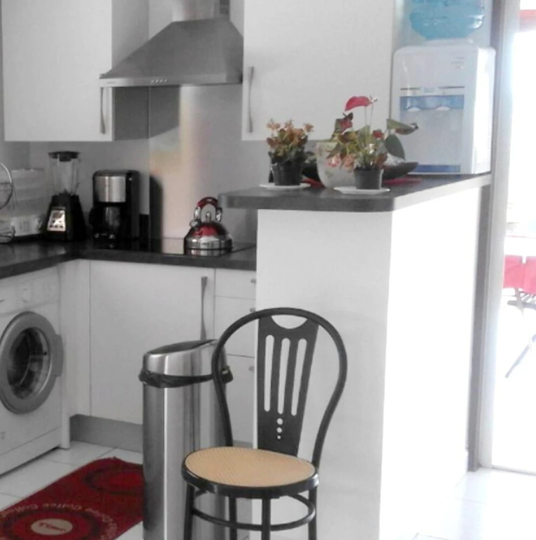 House With 2 Bedrooms in Vieux- Habitants, With Wonderful sea View, Furnished Garden and Wifi - 2 km From the Beach