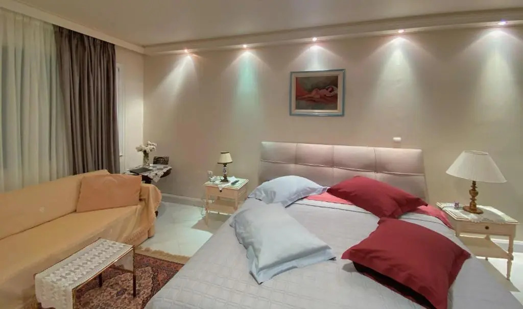 Pendelis Luxury