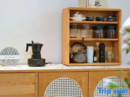TengChong, Yi hot spring resort