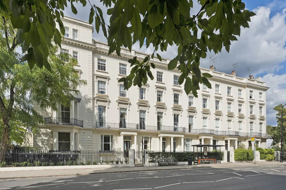 Spacious Studio Suite Near Regents Park