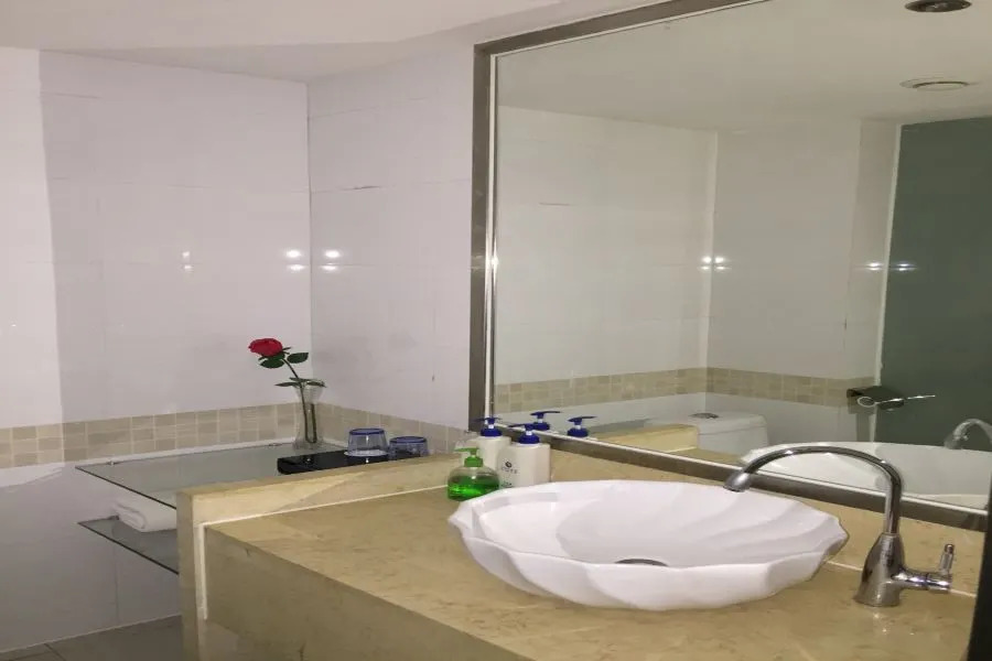Baiyang Hotel