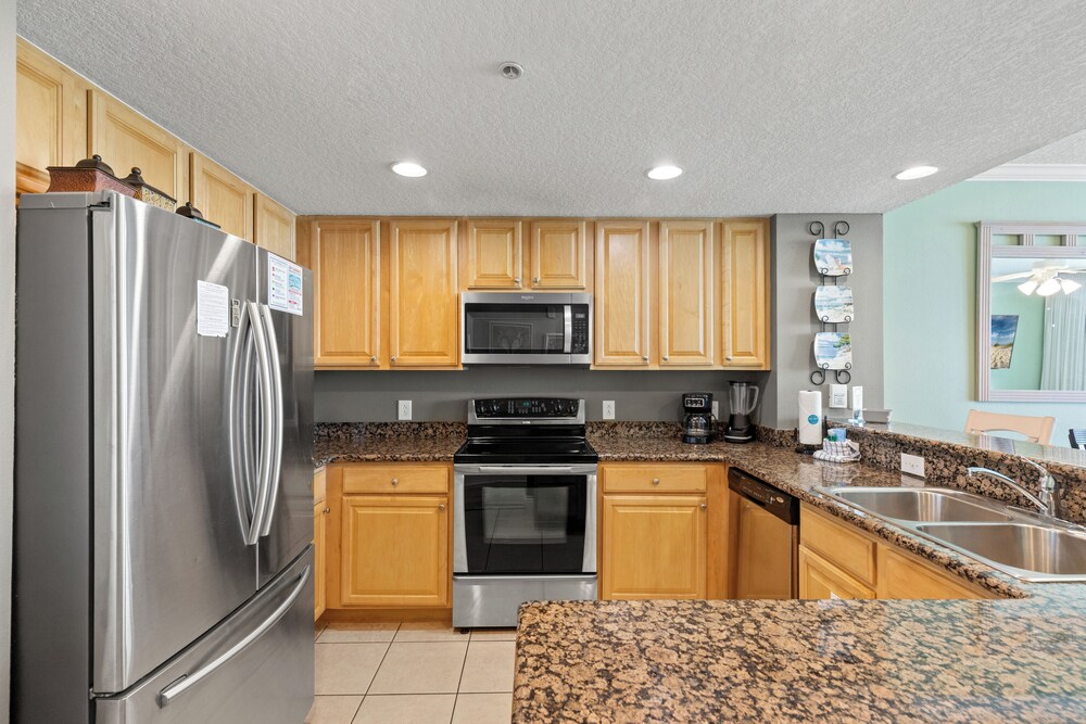 Seas the Day! Your Perfect 2BR Beachfront Escape! Sleeps 8!