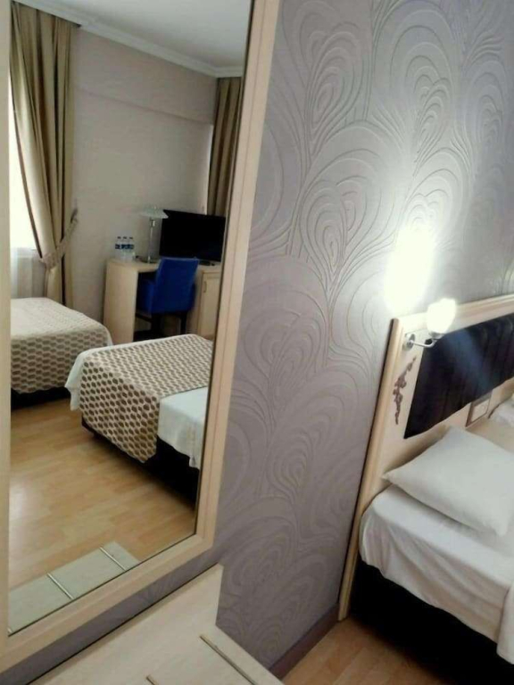Anibal Hotel