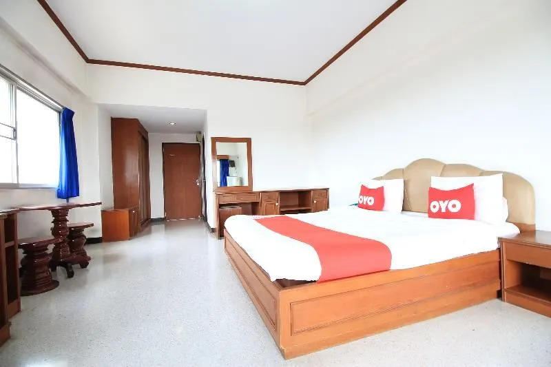 OYO 247 Diamond Place