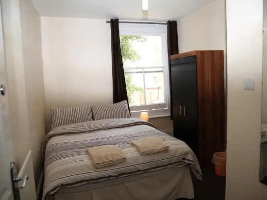Portsmouth Budget Hotels - All rooms are EN-SUITE