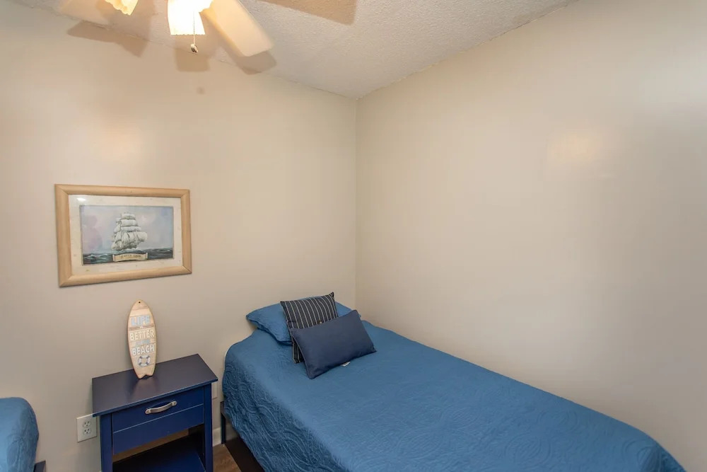Royal Garden Resort 1114 2 Bedroom Condo by RedAwning