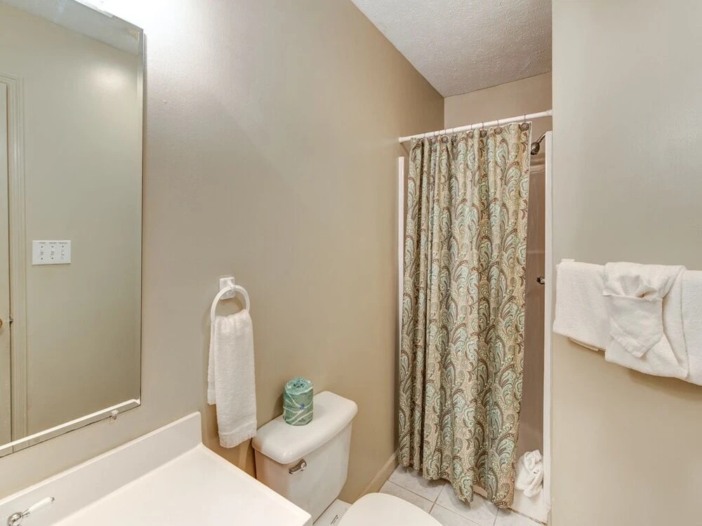 River Cottage 3 Bedroom Downtown Home with Hot Tub