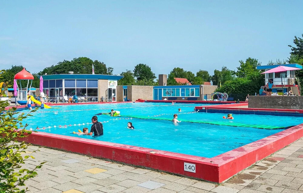 Pet Friendly Home In Heinkenszand With Wifi