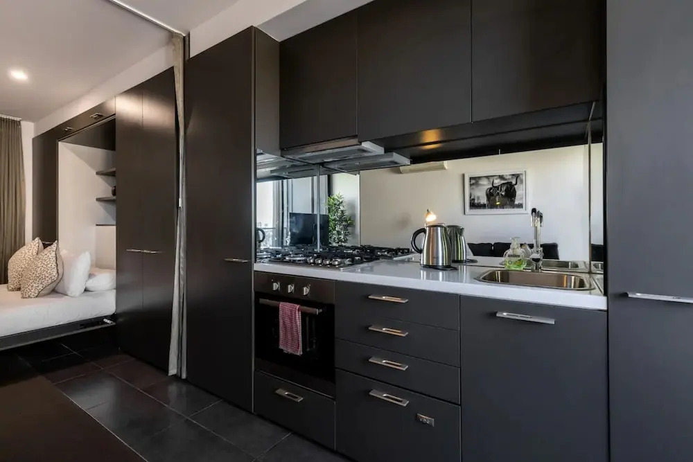 Modern Studio in Heart of Lively Chapel Street