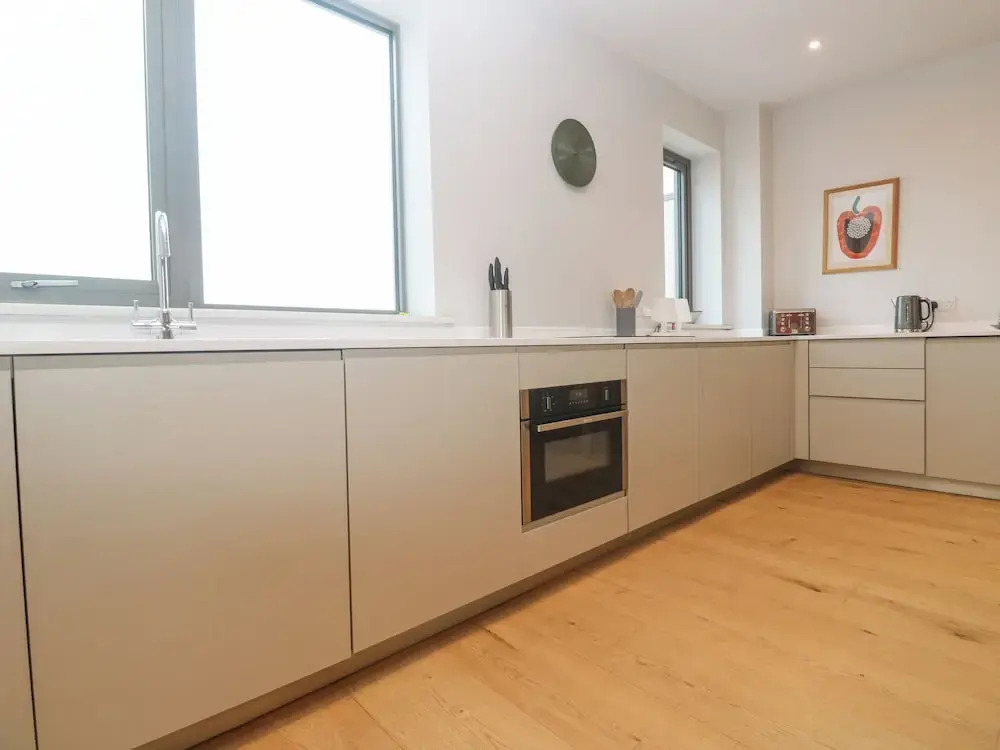 Villa 80