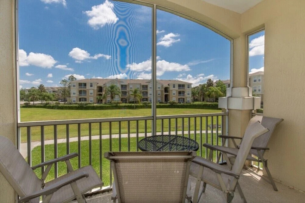 Silver Palm View