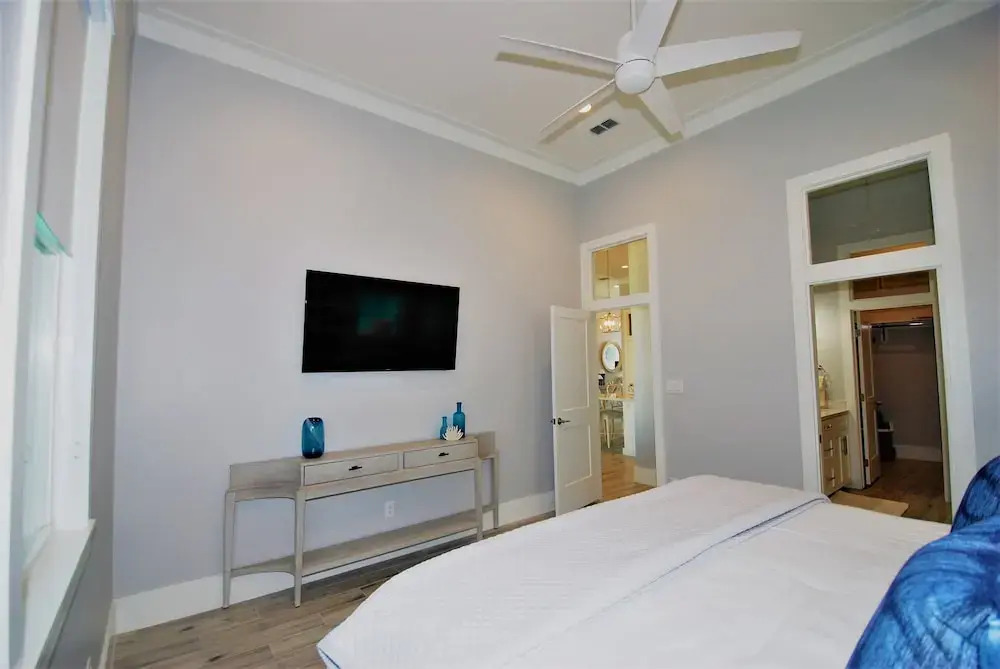 Seaglass Cottage - Private Home At The Shores 3 Bedroom Home by RedAwning