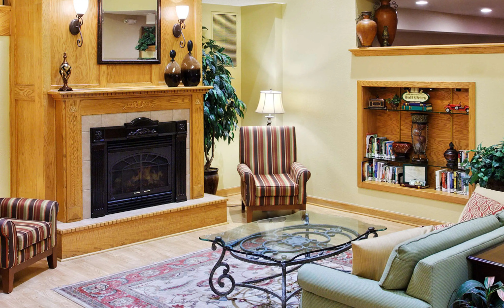 Country Inn & Suites by Radisson, Rock Falls, IL