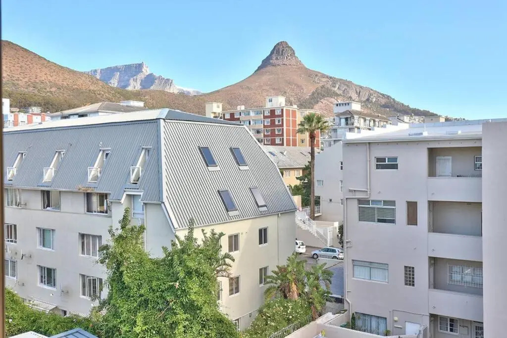 Sunny Apartment in SEA POINT right by PROMENADE