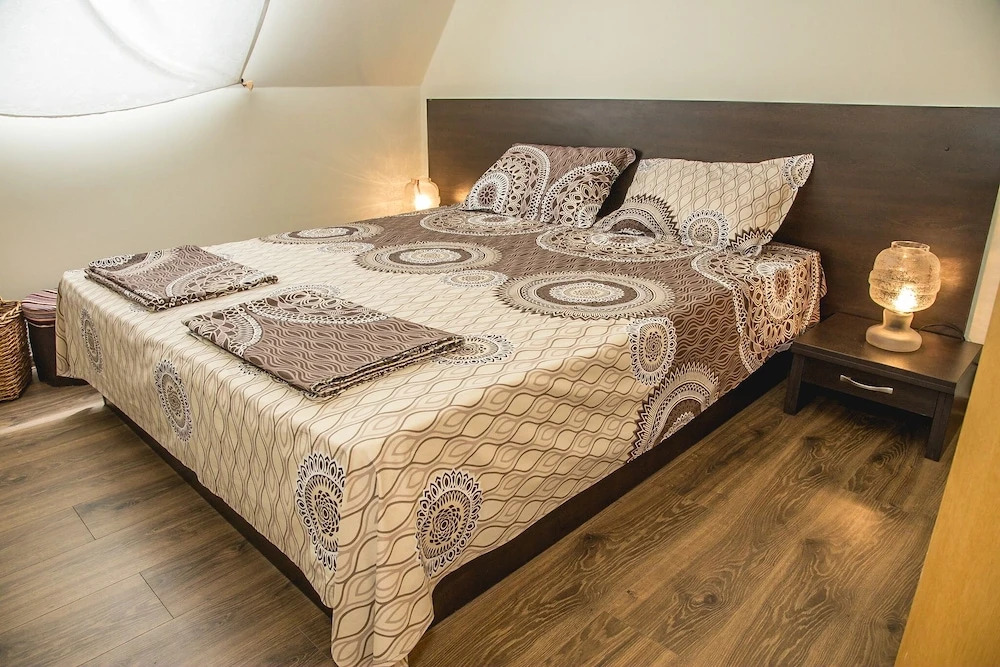 FM Premium 1-BDR Apartment with Terrace-Pacific