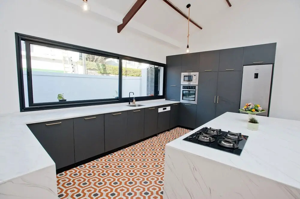 Guest house # jardin # piscine # prox centre ville