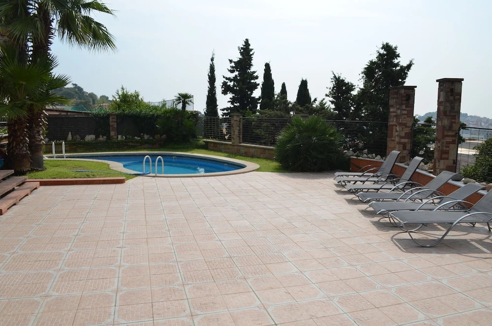 Bed&BCN Hills House
