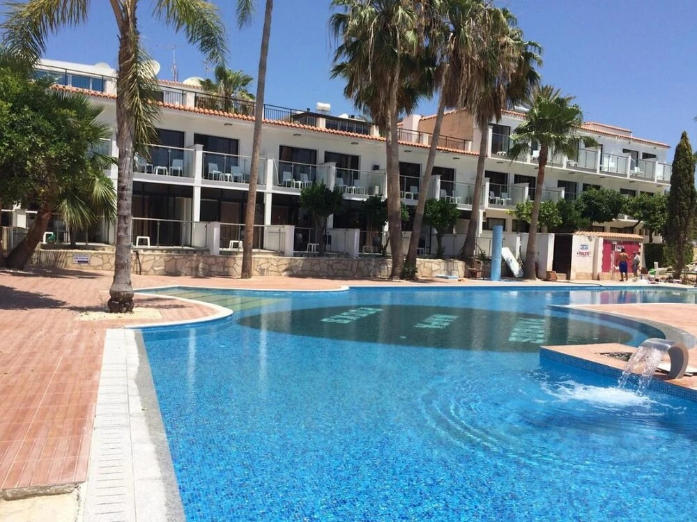 Thomas Apartments