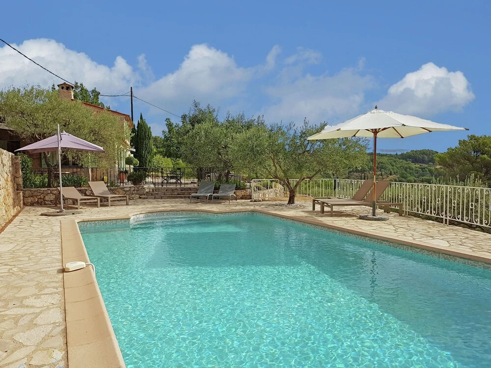 Provencal Air-conditioned Villa With Private Pool and Stunning Views