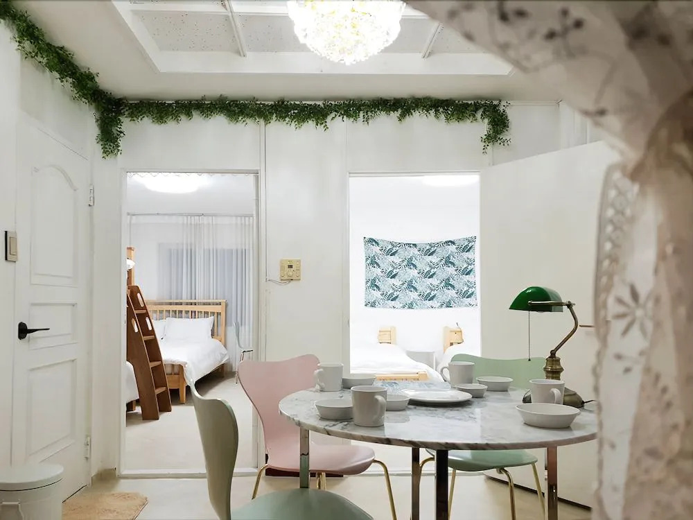 Nuha 70 Cozy house in Seo-Chon