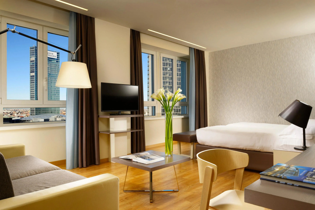 Отель Unahotels Century Milano