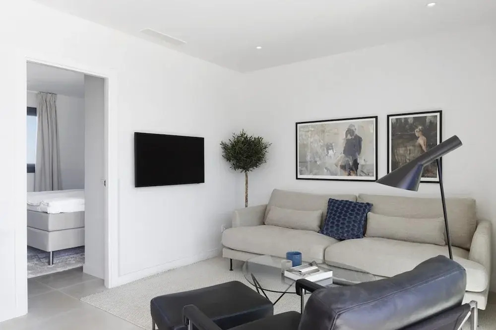 Luxury Apartment With Terrace in Higueron