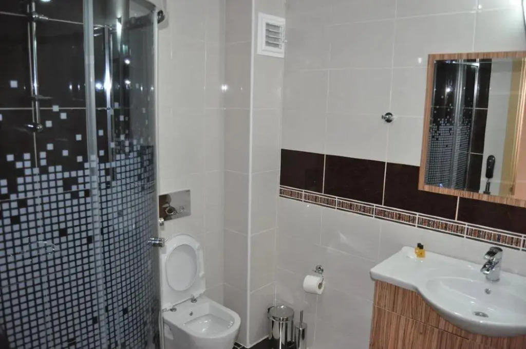 Grand City Hotel