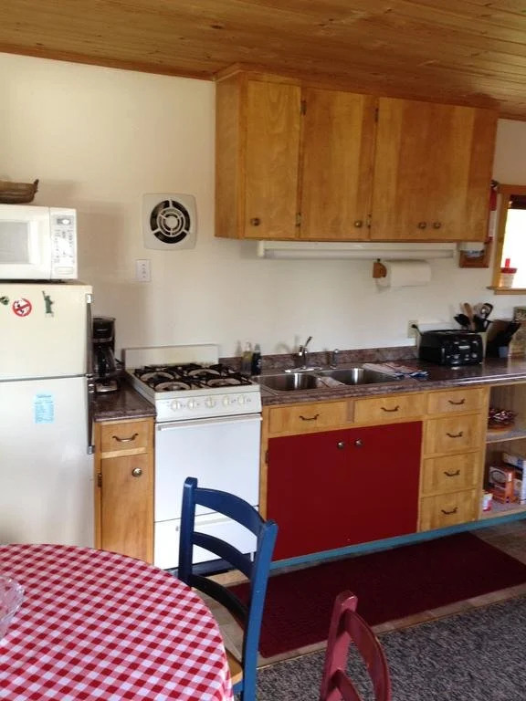 Red Cabin Bed & Breakfast