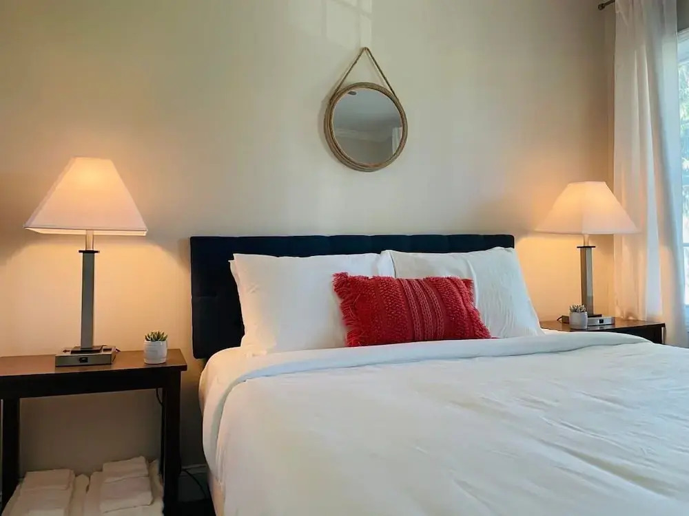 83rd Street Comfy Cottage