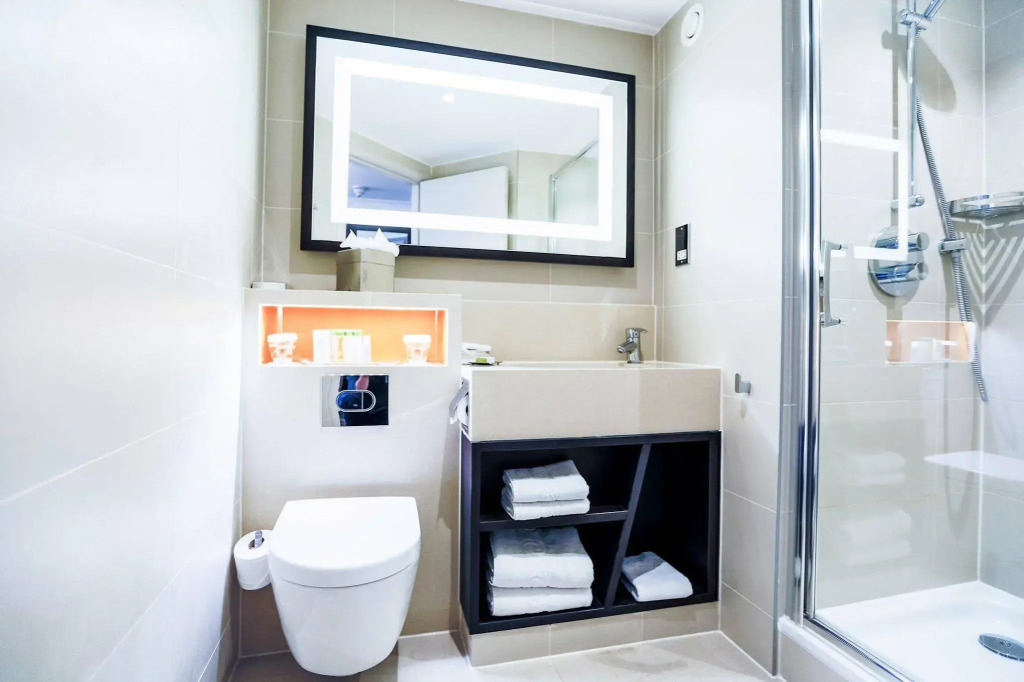 DoubleTree by Hilton London Ealing