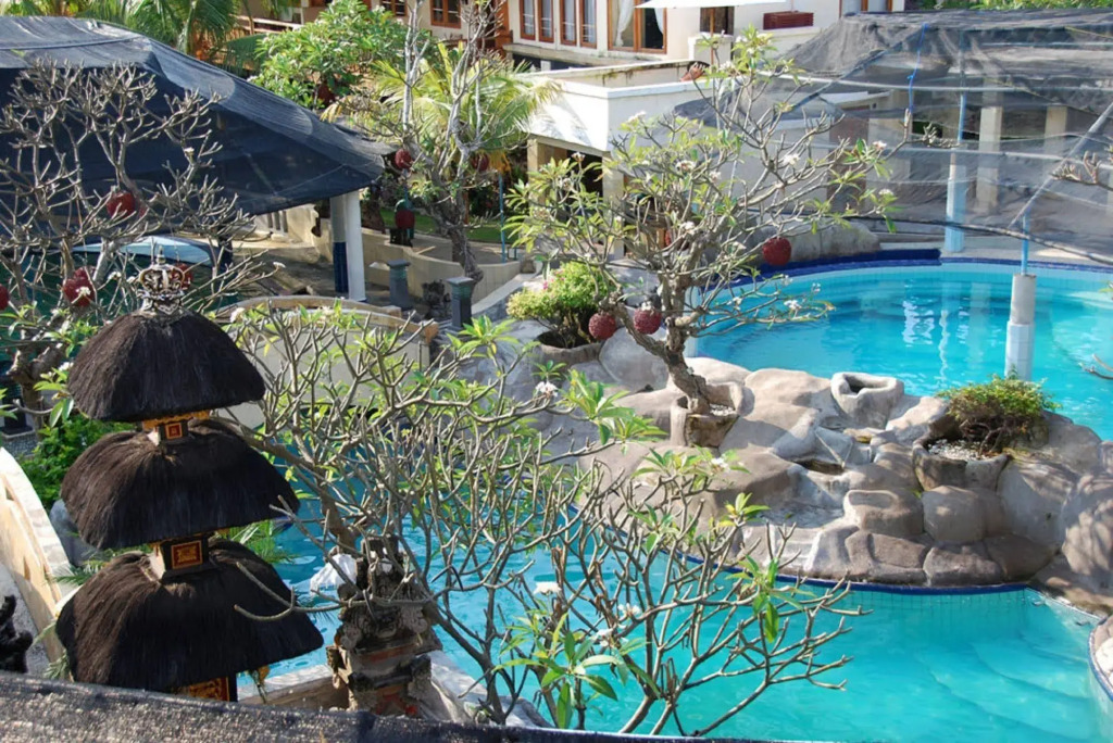 Dolphin Hotel Bali