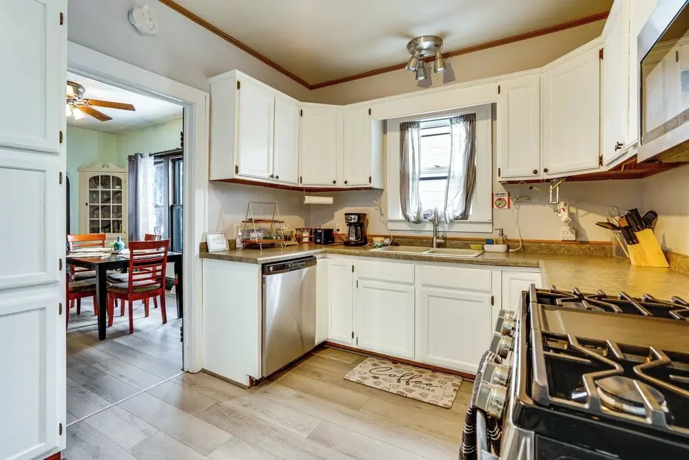 2 Mi to Nordeast Breweries: Cozy Minneapolis Home