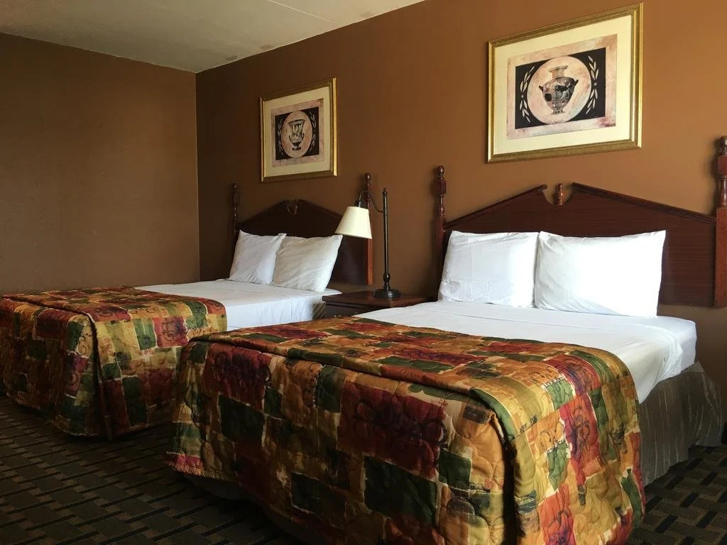 Marion Gray Plaza Motel